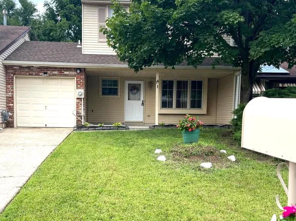 14 Hathaway Dr, Sicklerville, NJ 08081
