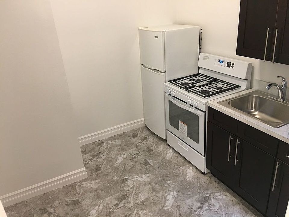 1st image of 180 E 101st St APT 15