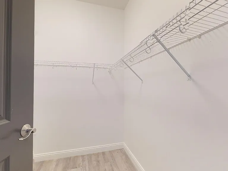 1001 Russell Blvd — Photo 14