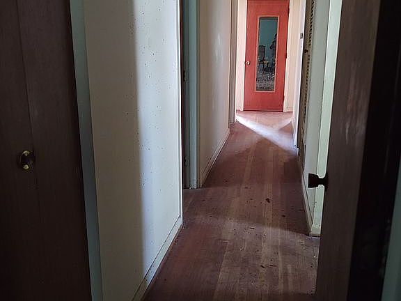 3rd image of 1017 Edison Dr