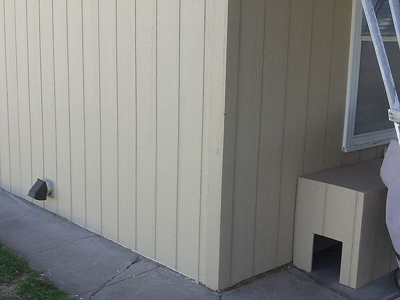 3rd image of 522 8th Ave West