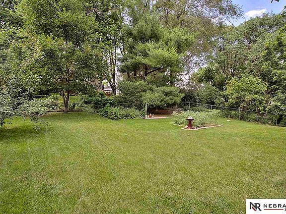 5th image of 2928 S 159th Cir