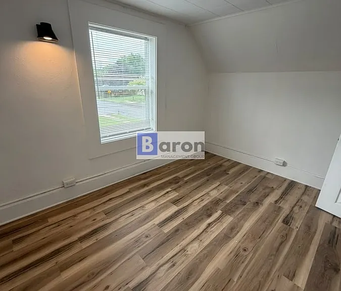 209 S Kaley St — Photo 6