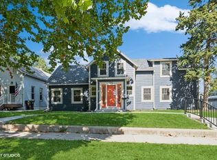 1736 E Walnut St, Des Moines, IA 50316
