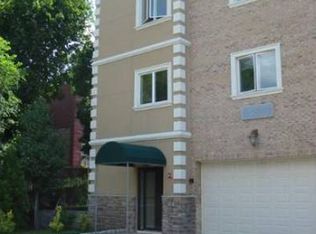 196 Cedar St #C002B-2B, Cliffside Park, NJ 07010