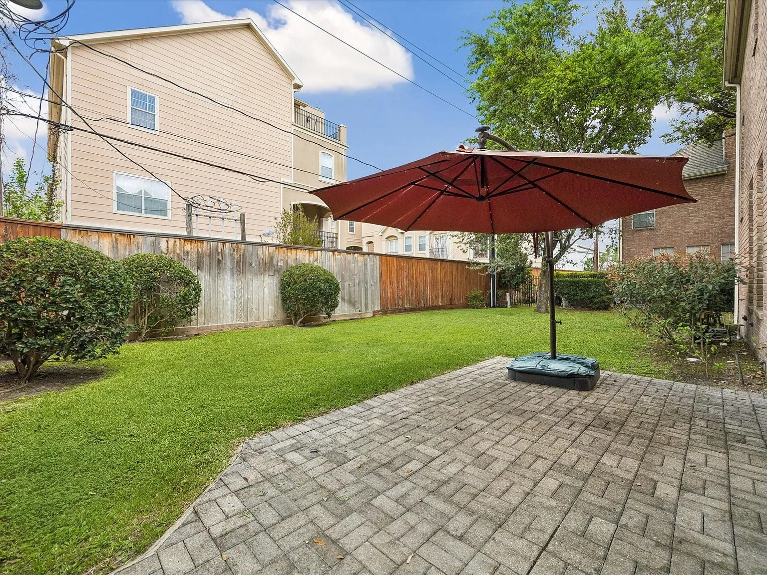 4 bed, 3.5 bath, 2796 sqft, $3,100 — Photo 4