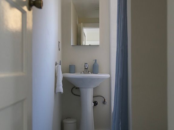 5th image of 3406 Larissa Dr