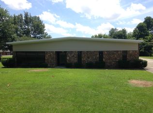 2136 Hollywood Dr, Jackson, TN 38305