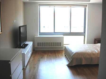 3rd image of 1677 Lexington Ave APT 5C