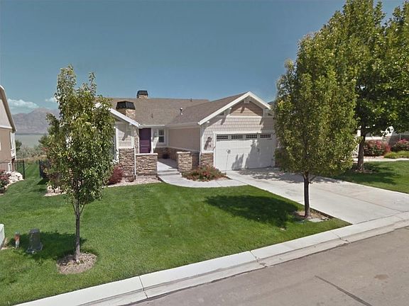 2nd image of 2336 S Shorewood Dr