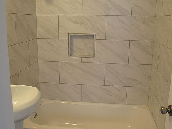 4th image of 3019 NE 143rd St #5