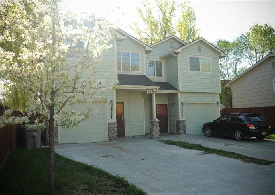 Lovely Two-Story