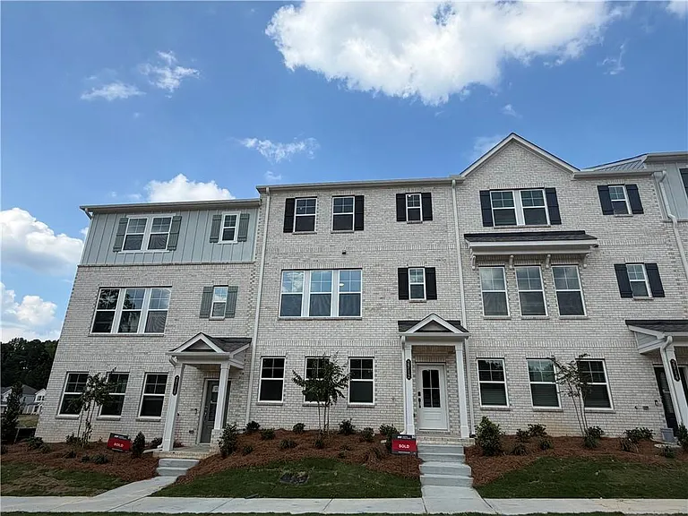 2712 Dreycott Ln — Photo 1