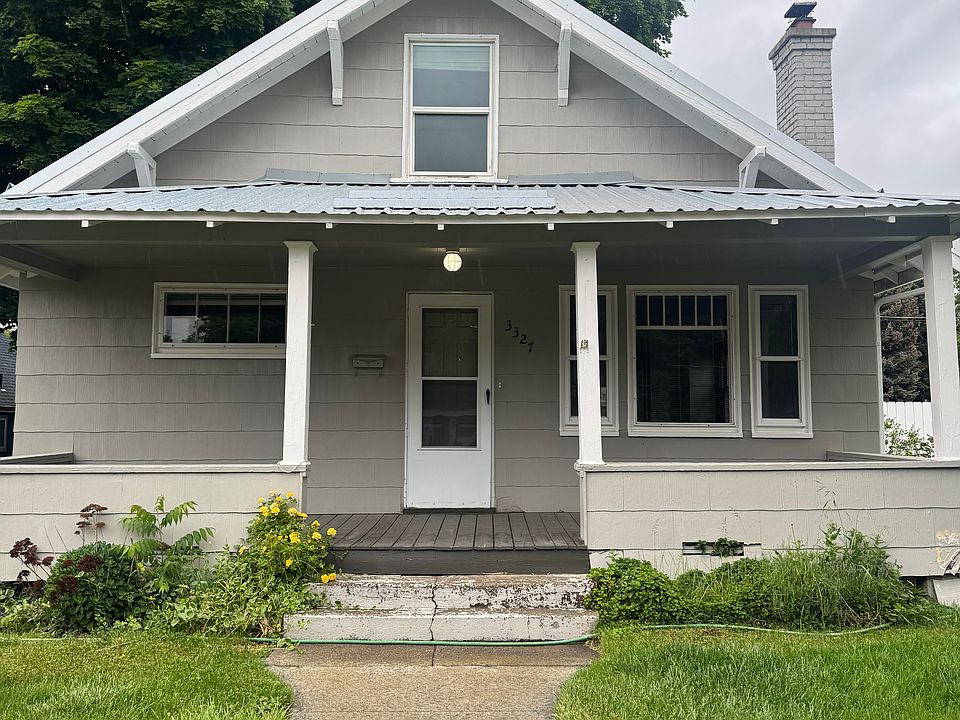 1st image of 3327 E 29th Ave