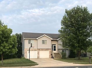406 Whitetail Way, Deerfield, WI 53531