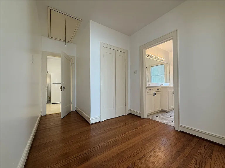 2311 Wroxton Rd — Photo 15