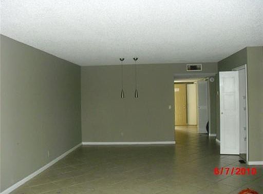 4th image of 16511 Blatt Boulevard #104