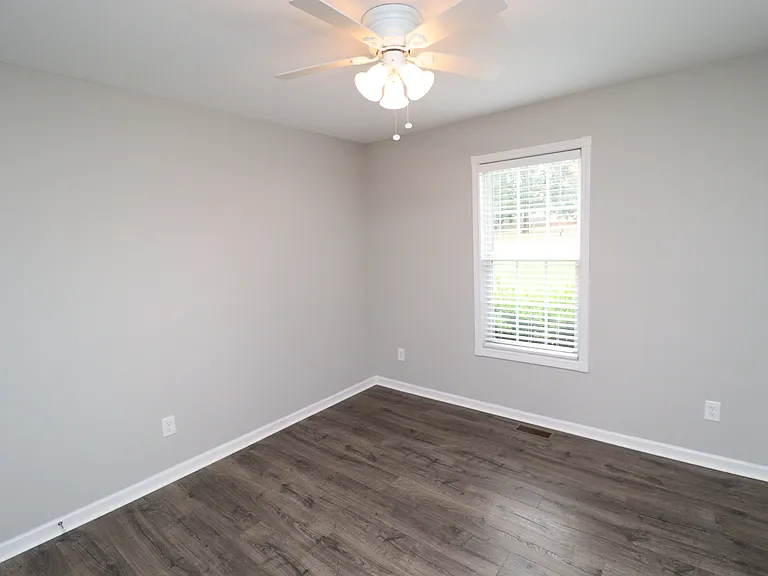 1041 Parkers Ridge Dr — Photo 23