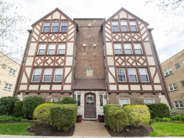 8037 Kenton Ave 1S, Skokie, IL 60076