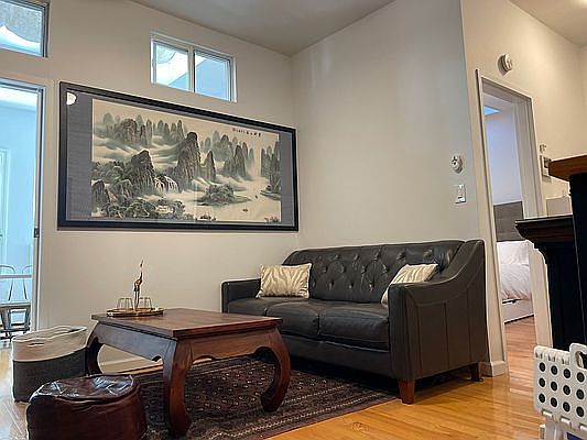 3rd image of 241 E 14th St APT 5A