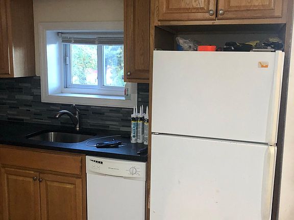 5th image of 118 Staunton St #1