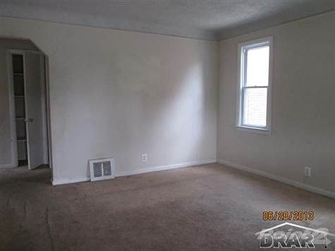 3rd image of 9371 Grandmont Ave