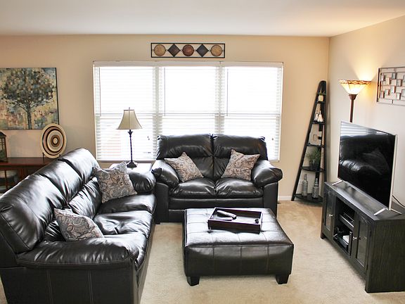 4th image of 638 Winchester Ln