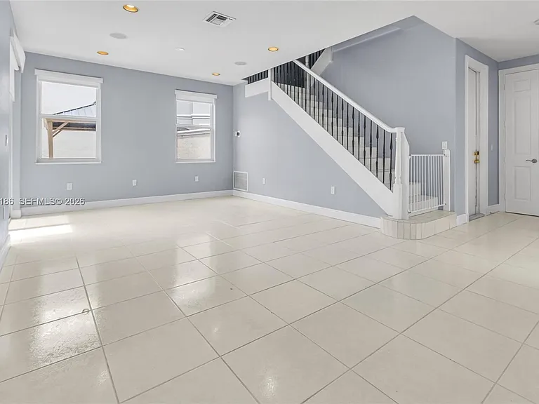 1547 Mariner Way — Photo 10