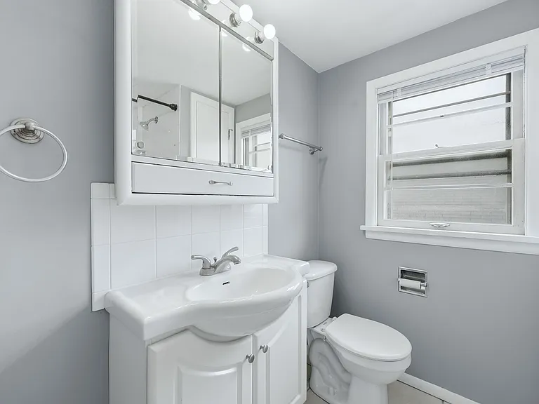 4828 Webster St — Photo 11