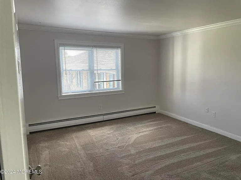 60 Manchester Ct #E — Photo 10