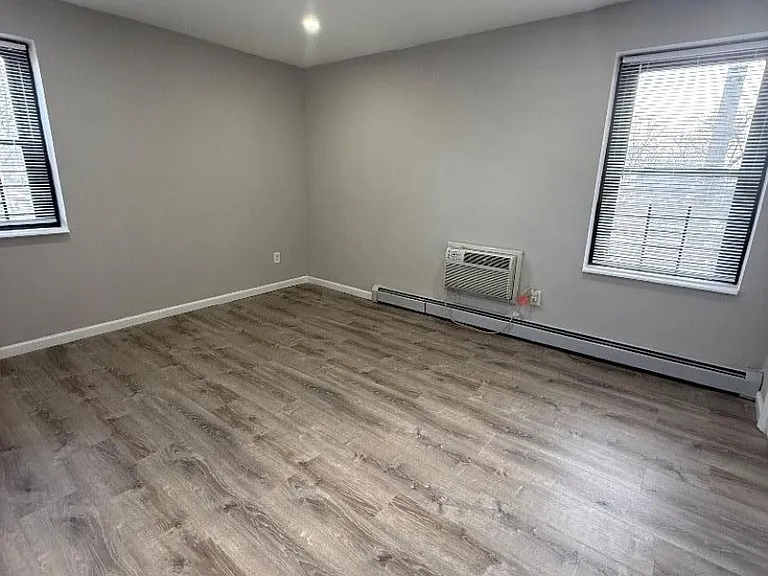 168 Washington St #3C — Photo 7