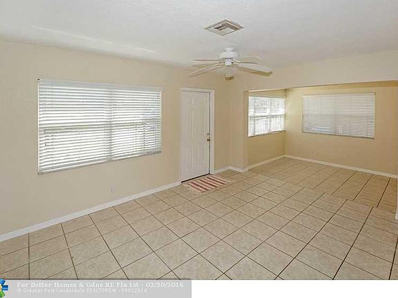 2nd image of 121 NW 48th St