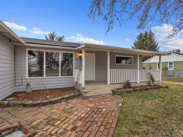2017 N Laura Rd, Spokane, WA 99212