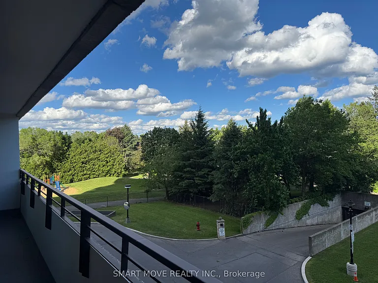 1300 Mississauga Valley Blvd #303 — Photo 21