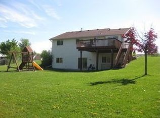 3620 Marsh St, Saint Bonifacius, MN 55375