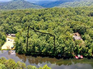 510 Lisa Ln, Mountain Rest, SC 29664