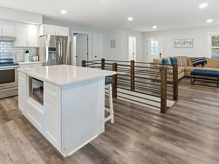 376 Peachtree Dr — Photo 13