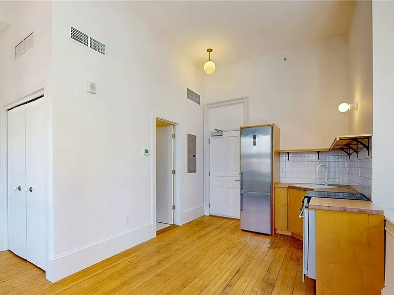 225 Weybosset St #4 — Photo 6