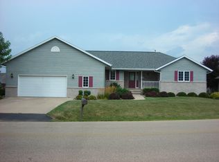 W4782 Cliff View Dr, Sherwood, WI 54169