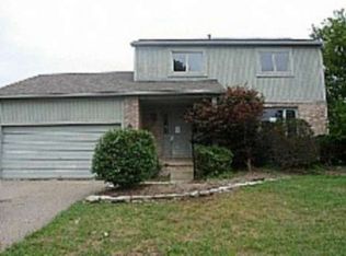 58664 Bel Air Ln, South Lyon, MI 48178