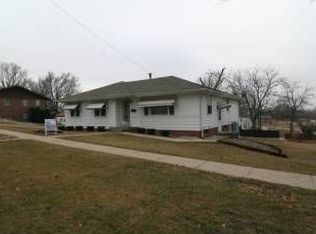 425 S Walnut St, Colfax, IA 50054