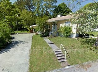 110 E Newkirk Ln, Oak Ridge, TN 37830