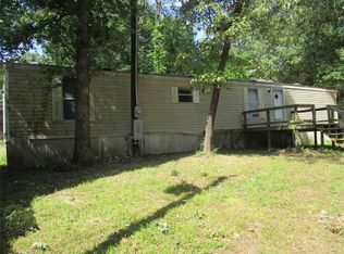 136 Roan S, Onalaska, TX 77360