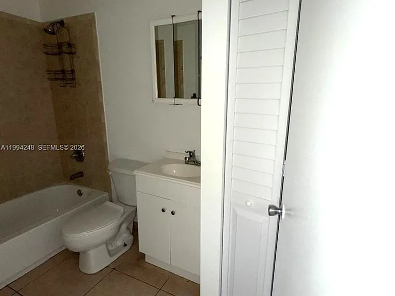 14140 NE 2nd Ct #2 — Photo 6