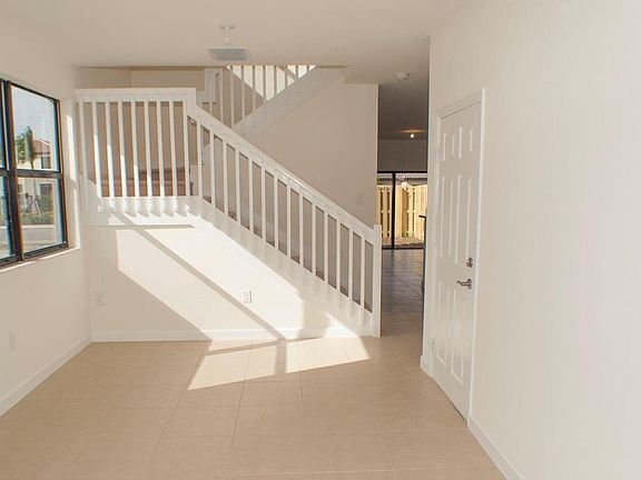 Townhouse-for-Rent-in-Miami