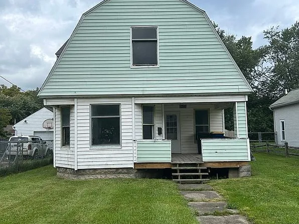 521 Thayer Ave, Ashtabula, OH 44004