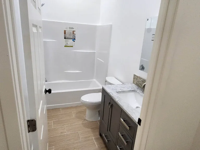 6227 Chadbourne Ave — Photo 7