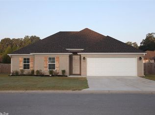 1756 Kenmore Dr, Benton, AR 72015