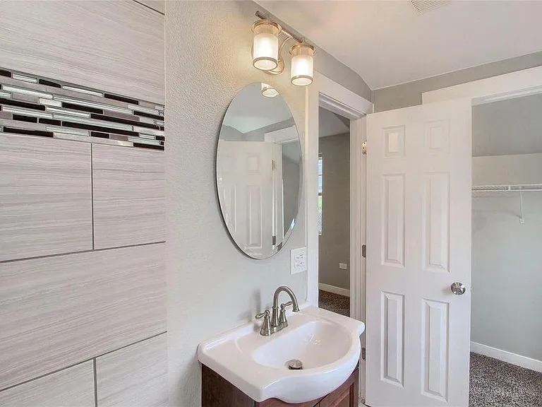 403 Julian St — Photo 15