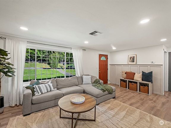 4th image of 14523 22nd Avenue NE